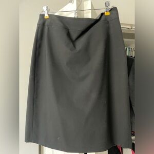 Banana Republic Black Pencil Skirt - Size 6